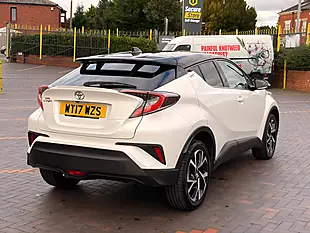 Used 2017 Toyota C-Hr Dynamic White - Interior and Exterior details 7