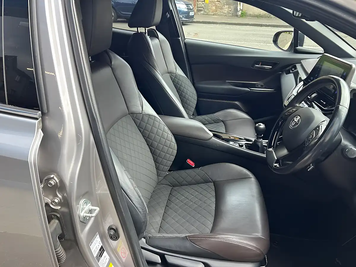 Used 2017 Toyota C-Hr Excel Silver - Interior and Exterior details 18