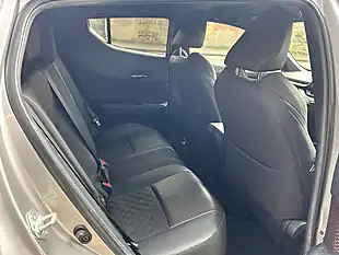 Used 2017 Toyota C-Hr Excel Silver - Interior and Exterior details 5