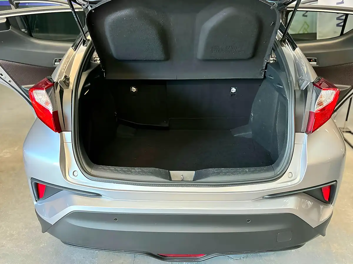 Used 2017 Toyota C-Hr Excel Silver - Interior and Exterior details 11