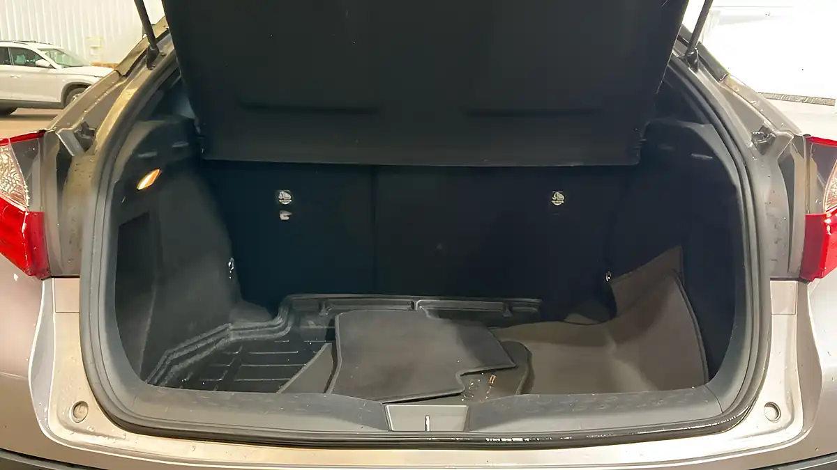 Used 2017 Toyota C-Hr Excel Silver - Interior and Exterior details 14