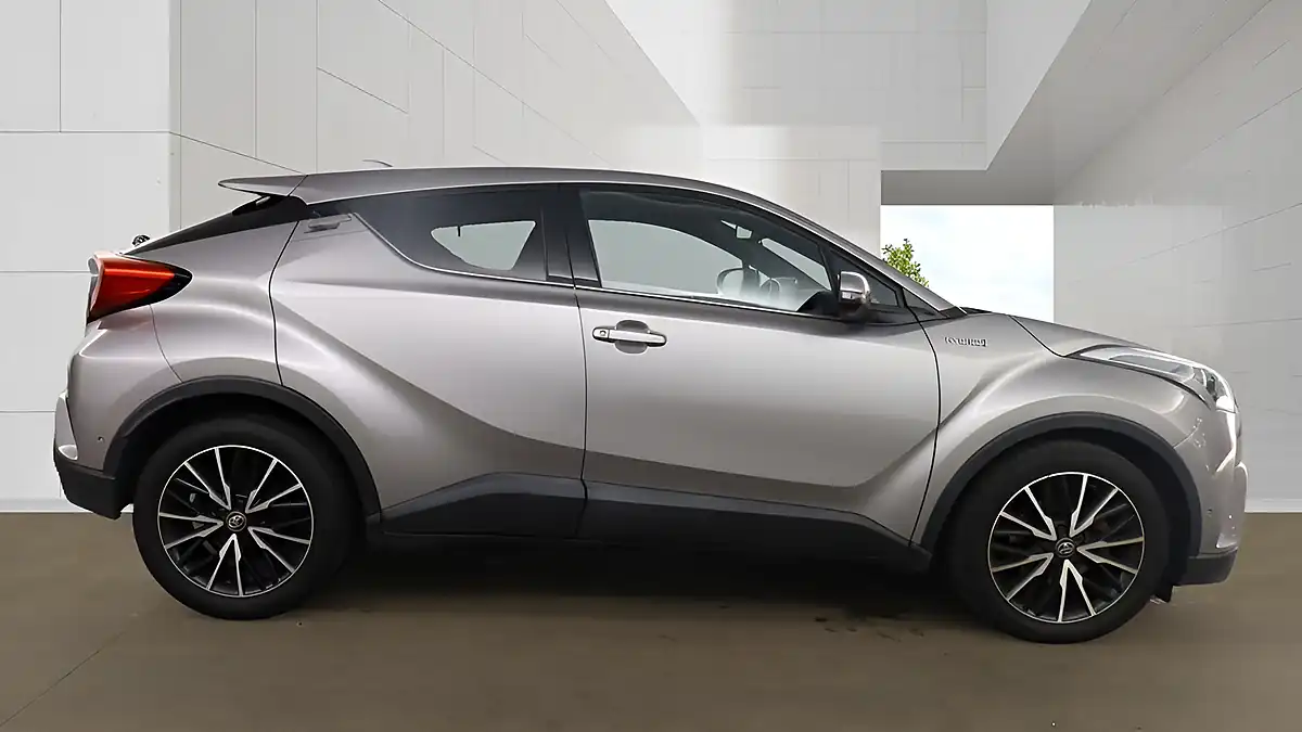 Used 2017 Toyota C-Hr Excel Silver - Interior and Exterior details 6