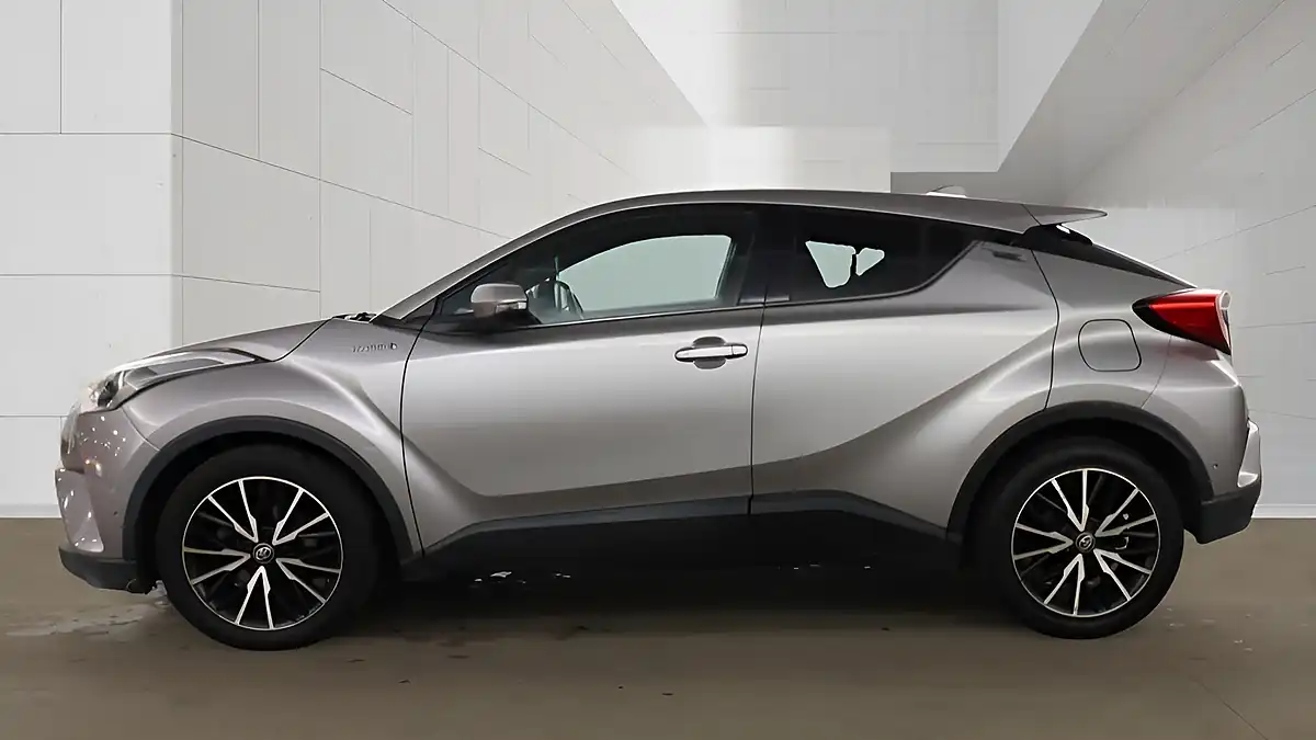 Used 2017 Toyota C-Hr Excel Silver - Interior and Exterior details 7