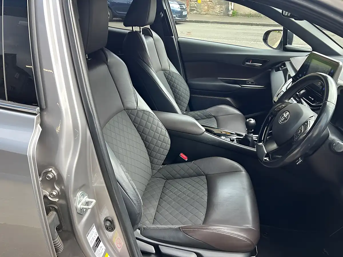 Used 2017 Toyota C-Hr Excel Silver - Interior and Exterior details 18