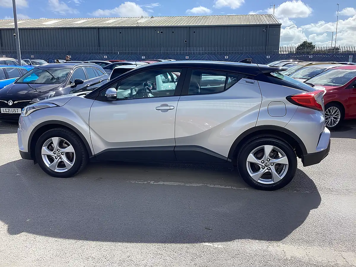 Used 2017 Toyota C-Hr Icon Silver - Interior and Exterior details 15
