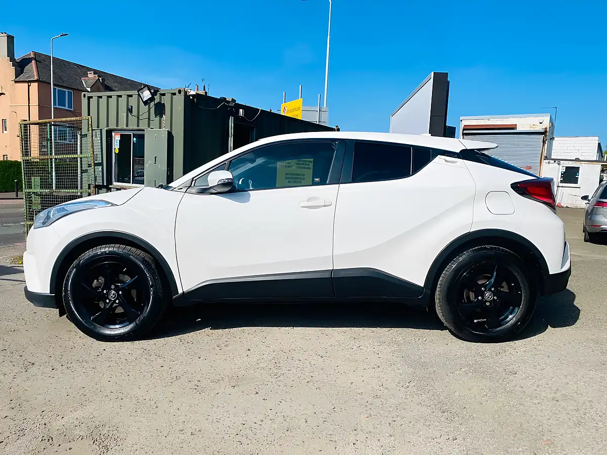 Used 2017 Toyota C-Hr Icon White - Interior and Exterior details 10