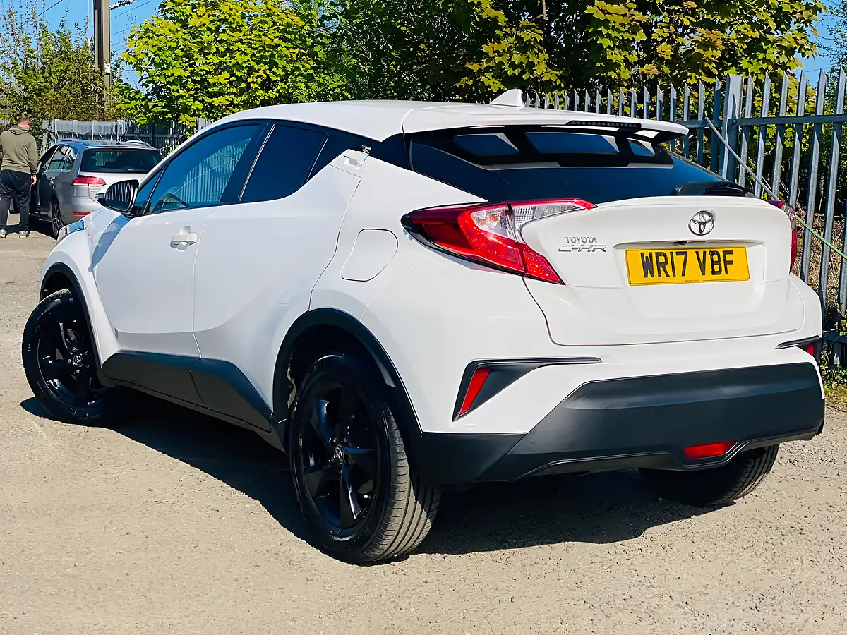 Used 2017 Toyota C-Hr Icon White - Interior and Exterior details 8
