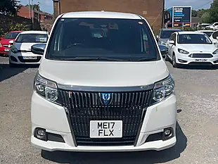 Used 2017 Toyota Esquire 5dr Cvt Euro 6 White - Interior and Exterior details 2
