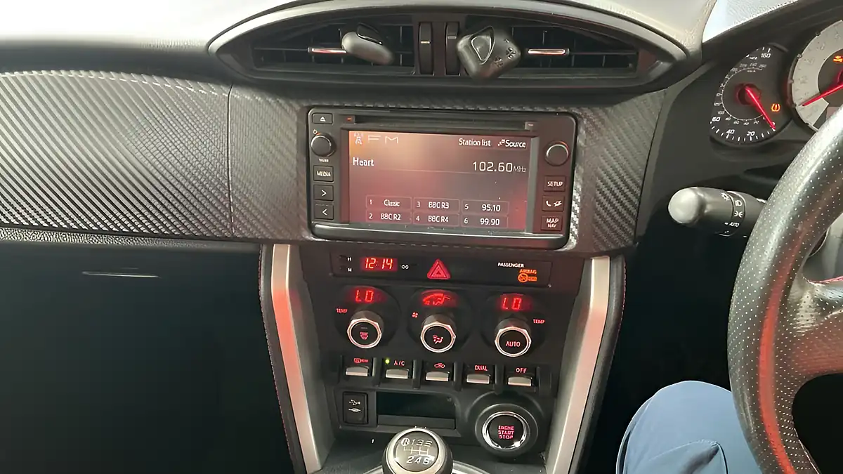 Used 2017 Toyota GT86 Coupe Blue - Interior and Exterior details 10