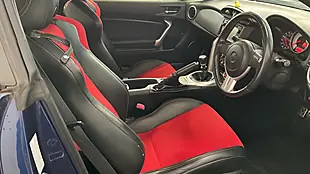 Used 2017 Toyota GT86 Coupe Blue - Interior and Exterior details 8