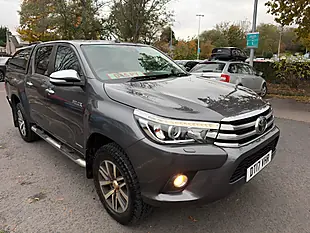 Used 2017 Toyota Hilux Invincible Grey - Interior and Exterior details 5