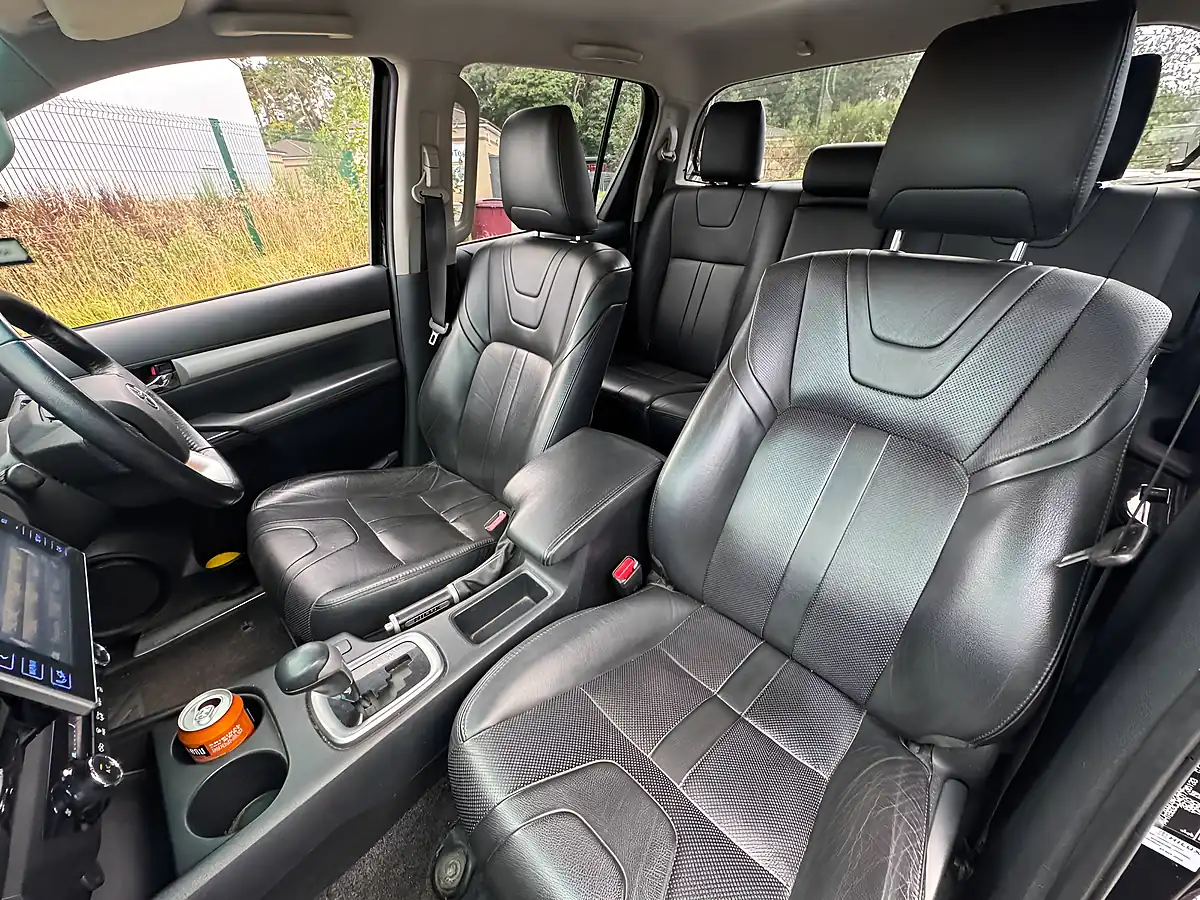 Used 2017 Toyota Hilux Invincible X Black - Interior and Exterior details 12