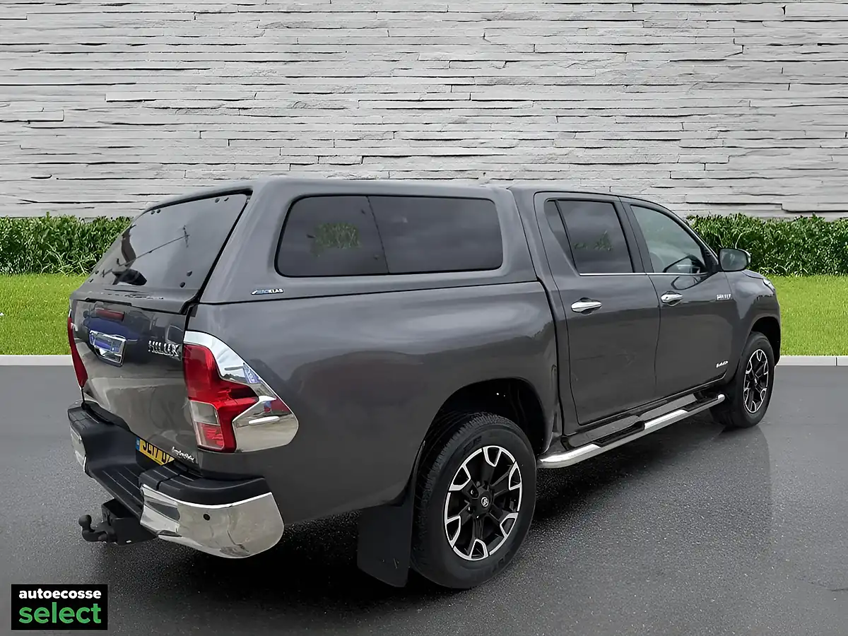 Used 2017 Toyota Hilux Invincible X Grey - Interior and Exterior details 10