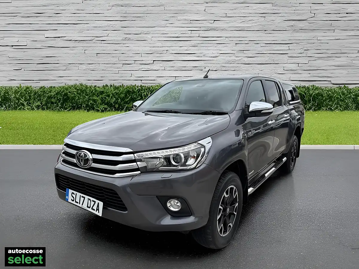 Used 2017 Toyota Hilux Invincible X Grey - Interior and Exterior details 4