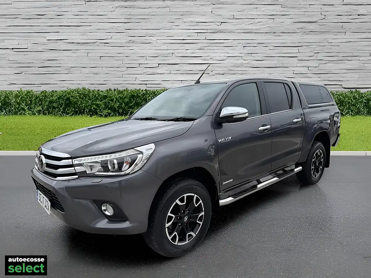 Used 2017 Toyota Hilux Invincible X Grey - Interior and Exterior details 5
