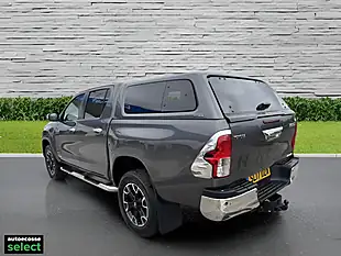 Used 2017 Toyota Hilux Invincible X Grey - Interior and Exterior details 7