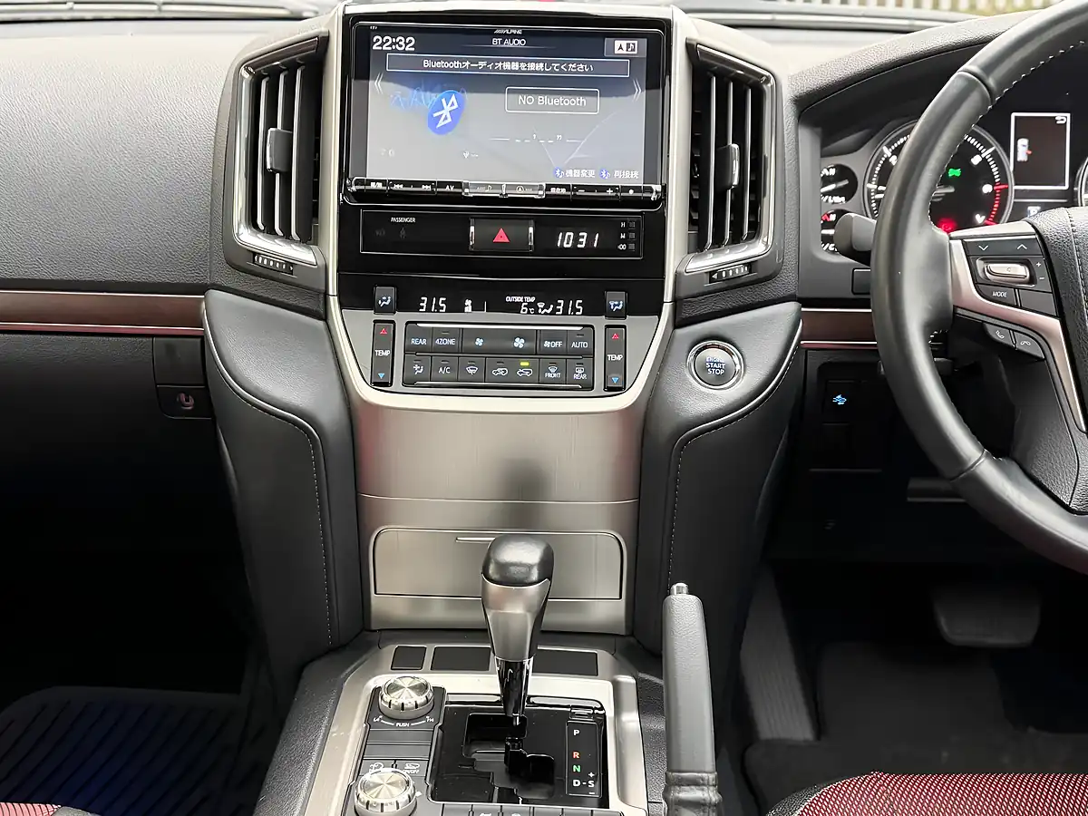 Used 2017 Toyota Land Cruiser Amazon White - Interior and Exterior details 15