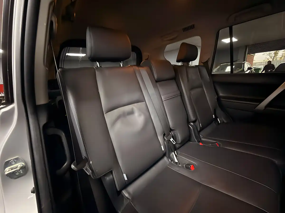 Used 2017 Toyota Land Cruiser Invincible Brilliant Silver - Interior and Exterior details 11