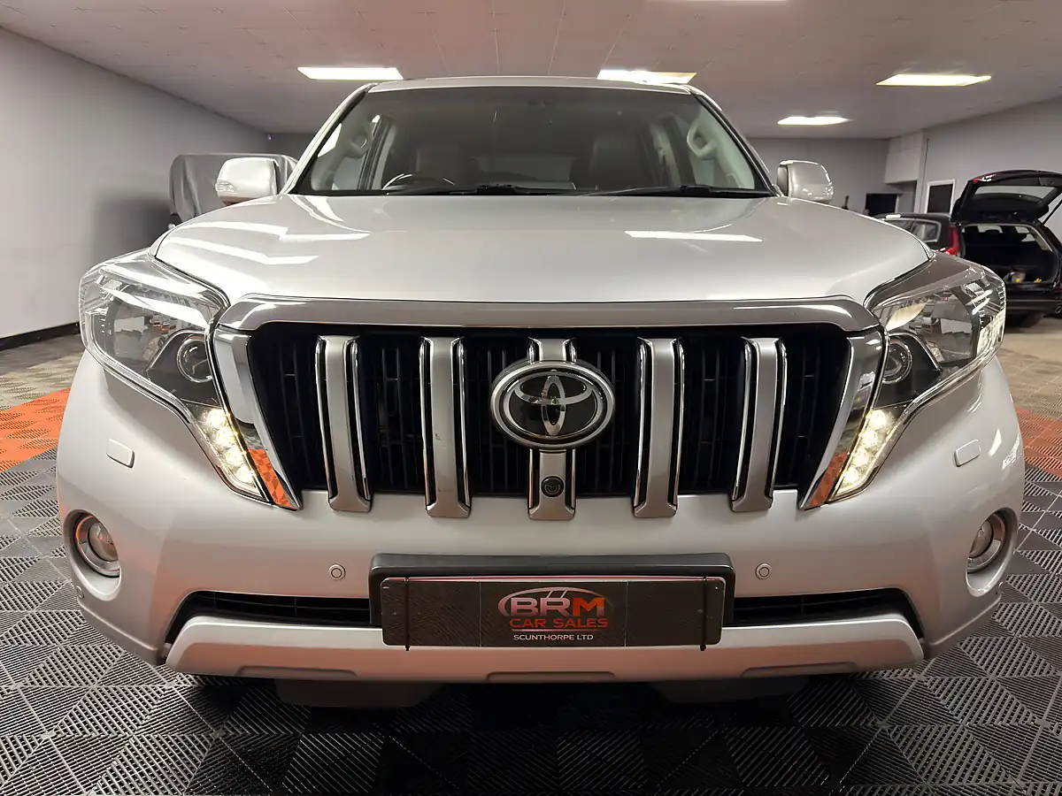 Used 2017 Toyota Land Cruiser Invincible Brilliant Silver - Interior and Exterior details 2