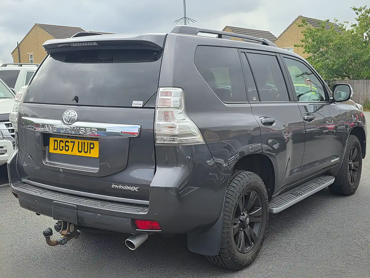 Used 2017 Toyota Land Cruiser Invincible X Grey - Interior and Exterior details 6