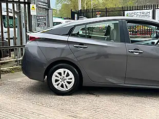 Used 2017 Toyota Prius Business Edition Plus Grey - Interior and Exterior details 17