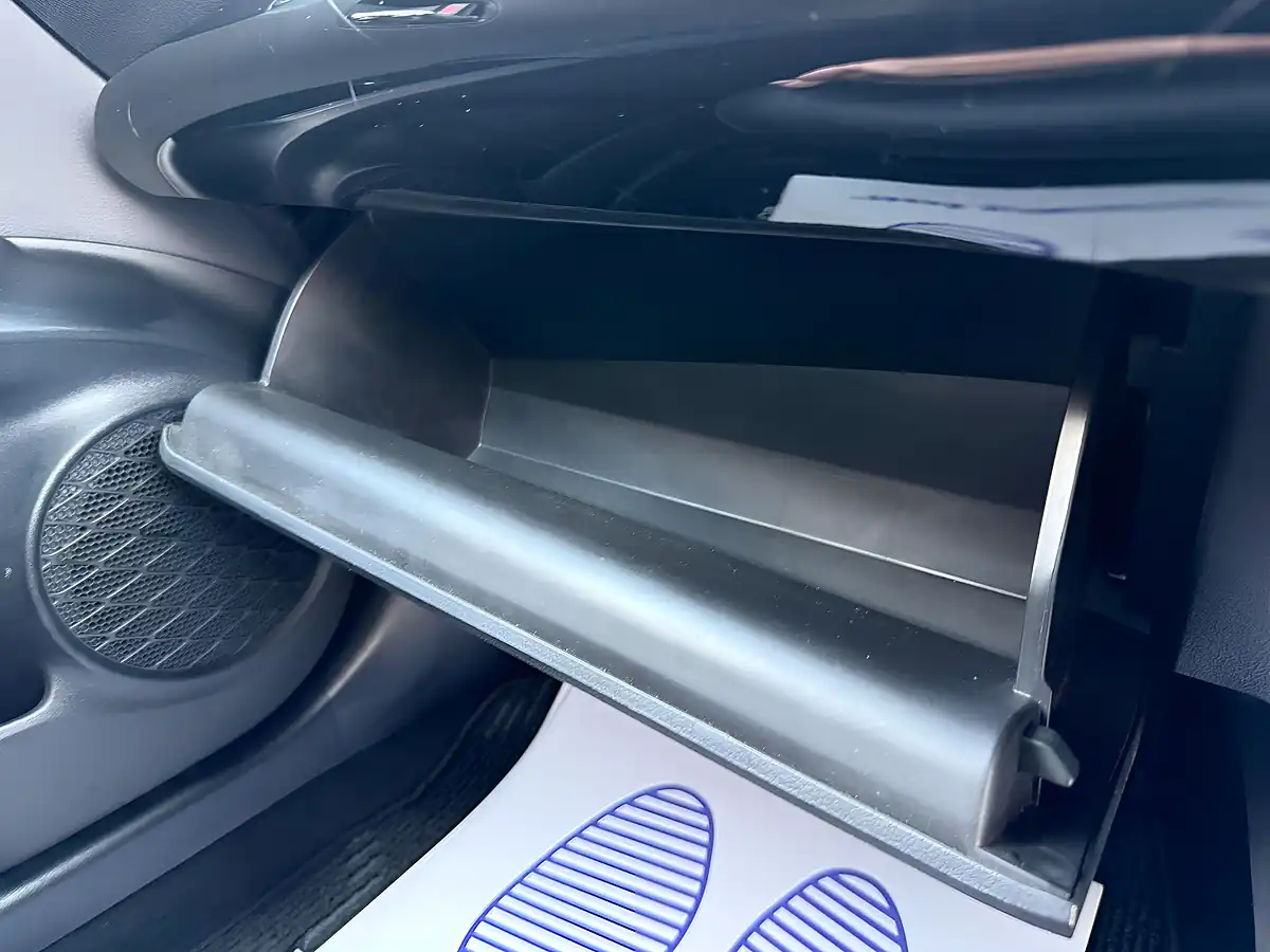 Used 2017 Toyota Prius Excel Silver - Interior and Exterior details 17