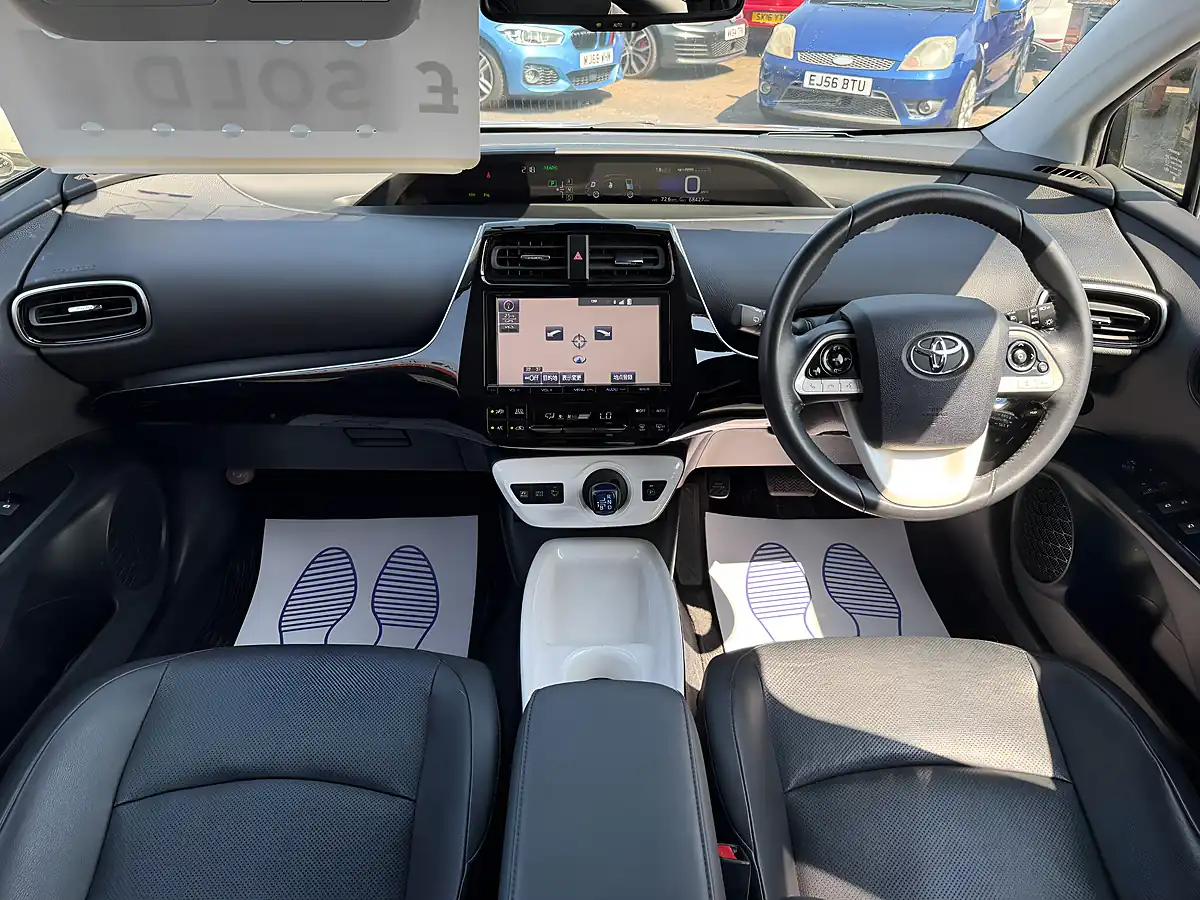 Used 2017 Toyota Prius Excel Silver - Interior and Exterior details 2