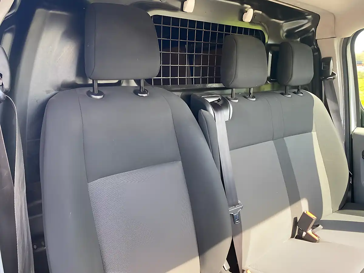 Used 2017 Toyota Proace Comfort Medium Silver - Interior and Exterior details 11