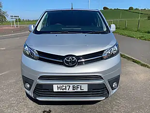 Used 2017 Toyota Proace Comfort Medium Silver - Interior and Exterior details 7