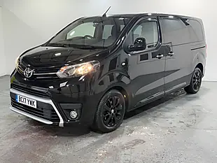 Used 2017 Toyota Proace Verso Family Medium Black - Interior and Exterior details 4