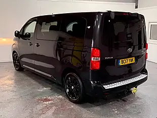 Used 2017 Toyota Proace Verso Family Medium Black - Interior and Exterior details 8