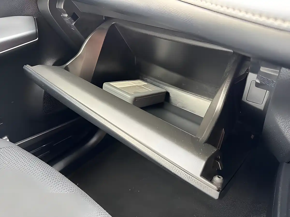 Used 2017 Toyota RAV4 Business Edition White - Interior and Exterior details 18
