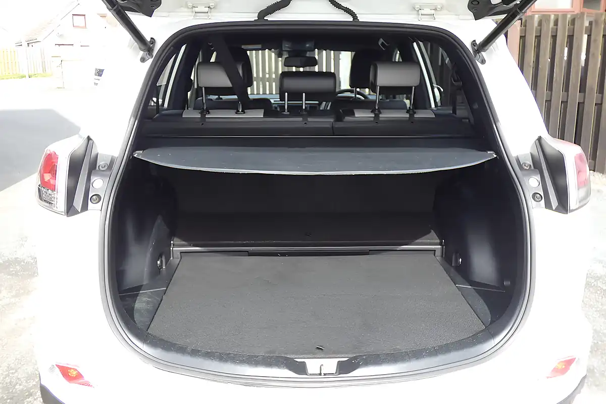 Used 2017 Toyota RAV4 Excel White - Interior and Exterior details 13