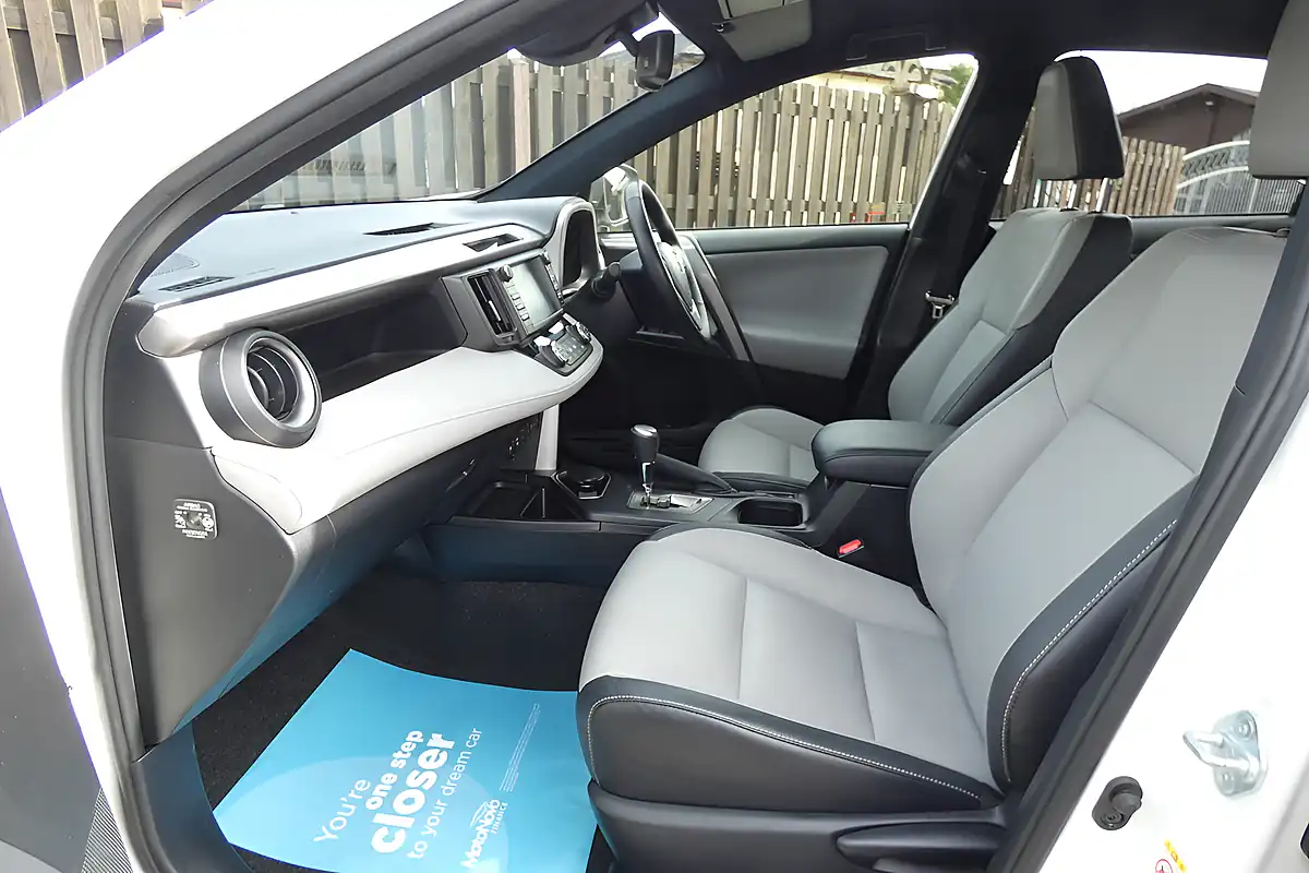 Used 2017 Toyota RAV4 Excel White - Interior and Exterior details 9