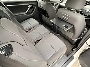 Used 2017 Toyota Verso Icon White - Interior and Exterior details 13