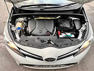 Used 2017 Toyota Verso Icon White - Interior and Exterior details 16