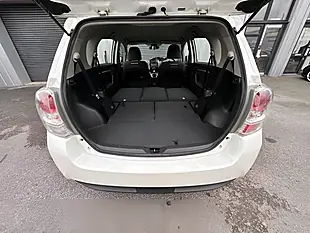 Used 2017 Toyota Verso Icon White - Interior and Exterior details 17