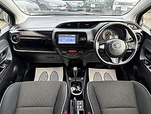 Used 2017 Toyota Vitz Multicolour - Interior and Exterior details 3