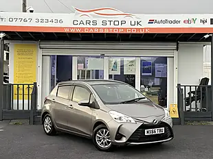 Used 2017 Toyota Vitz Multicolour - Interior and Exterior details 5