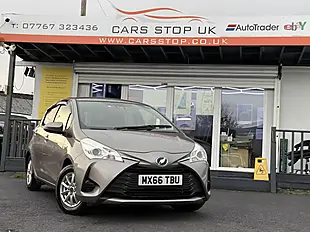 Used 2017 Toyota Vitz Multicolour - Interior and Exterior details 6