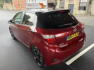 Used 2017 Toyota Yaris Bi-Tone Black - Interior and Exterior details 10