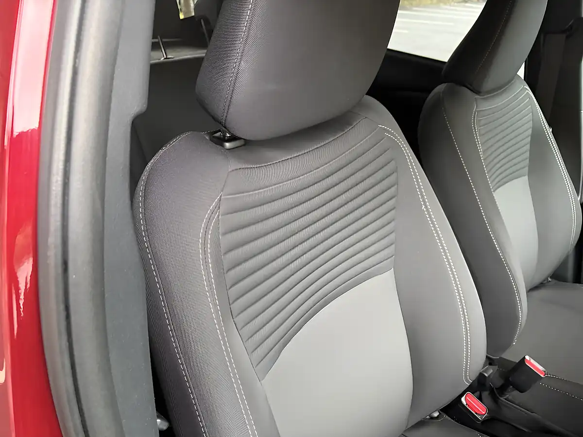 Used 2017 Toyota Yaris Bi-Tone Black - Interior and Exterior details 15
