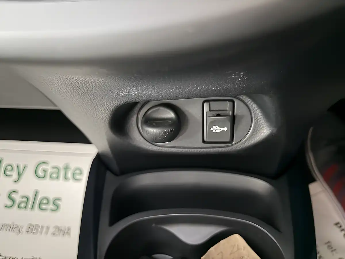 Used 2017 Toyota Yaris Bi-Tone Black - Interior and Exterior details 17