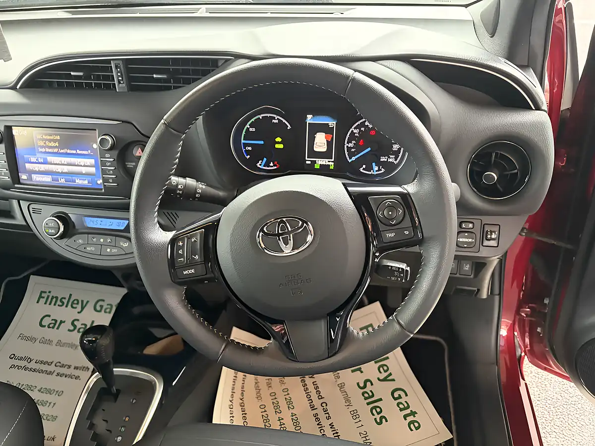 Used 2017 Toyota Yaris Bi-Tone Black - Interior and Exterior details 2