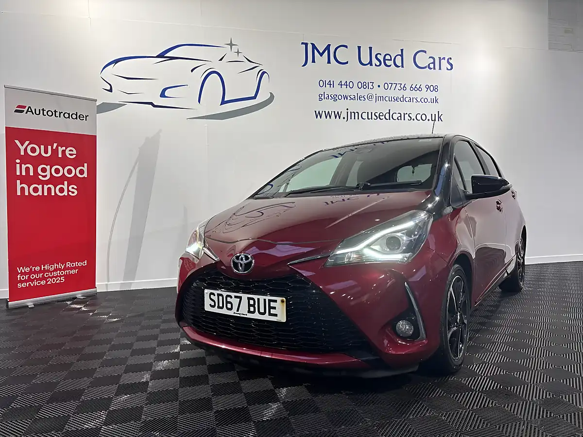 Used 2017 Toyota Yaris Blue Bi-Tone Red - Front View