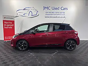 Used 2017 Toyota Yaris Blue Bi-Tone Red - Interior and Exterior details 11