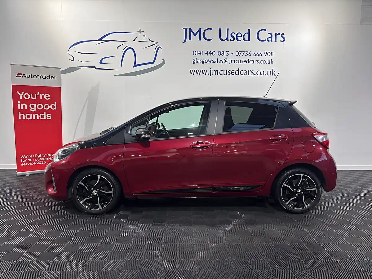 Used 2017 Toyota Yaris Blue Bi-Tone Red - Interior and Exterior details 11