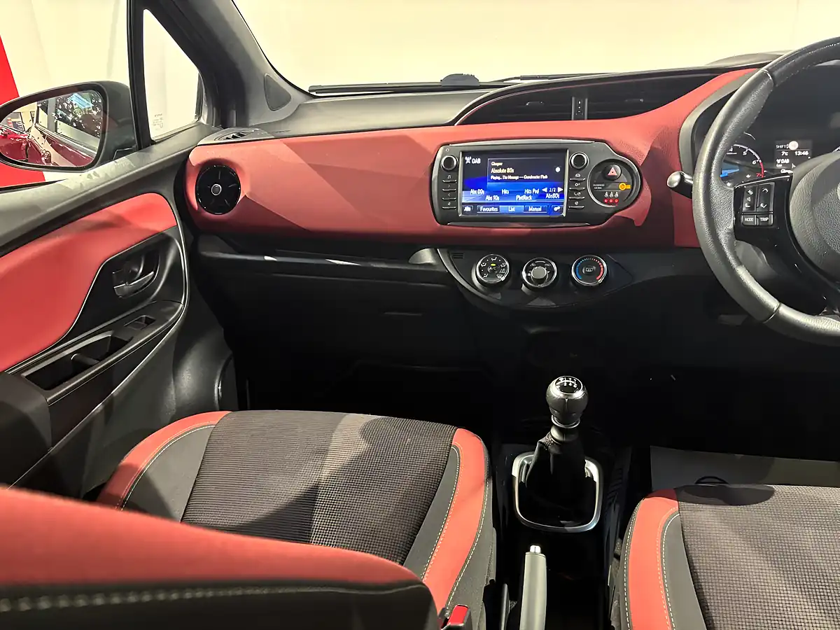 Used 2017 Toyota Yaris Blue Bi-Tone Red - Interior and Exterior details 14