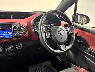 Used 2017 Toyota Yaris Blue Bi-Tone Red - Interior and Exterior details 15