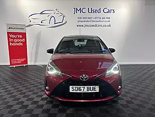 Used 2017 Toyota Yaris Blue Bi-Tone Red - Interior and Exterior details 4